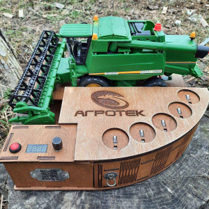 Наліватор "Комбайнер" John Deere під 5 чарок. Photo 2
