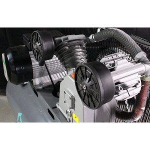 Поршневий компресор MAST VA90/200L 400 12.5BAR. Photo 3