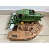 Наливатор алкоголю "Комбайн John Deere" під 5 чарок