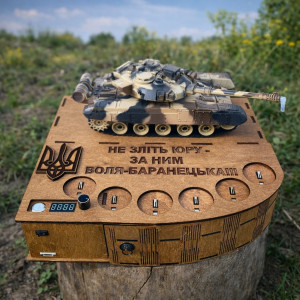 Наливатор у формі танка на 5–6 чарок — барний дозатор для свят та вечірок. Photo 3